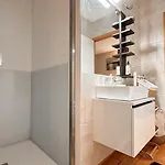 Almada Apartments 468 *