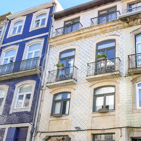 Almada Apartments 468 *