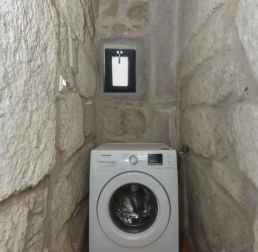 Almada Apartments 468 *